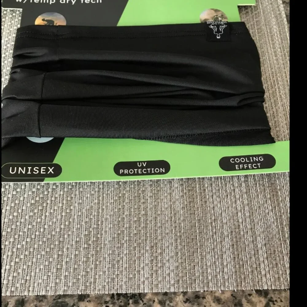 NWT templetape performance neck gaiter